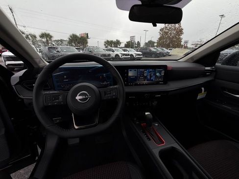 New 2026 Nissan Kicks SR w/ SR Premium Package image 19