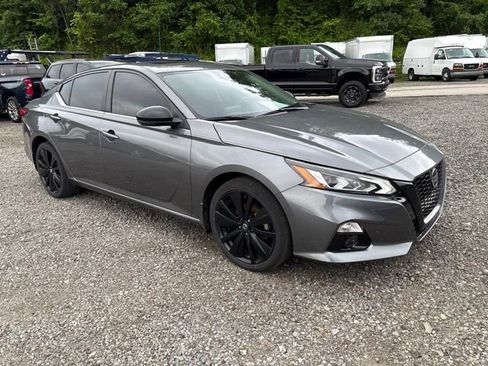 Certified 2022 Nissan Altima 2.5 SR w/ Midnight Edition Package AWD/4WD image 7