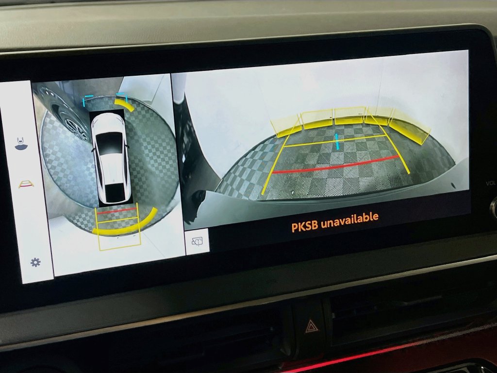 Certified 2023 Toyota Prius Prime Premium w/ Advanced Technology Package FWD image 12