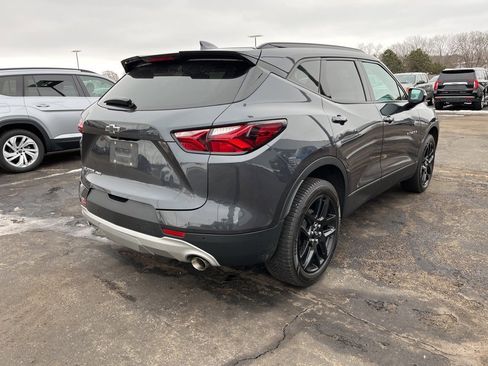 Used 2022 Chevrolet Blazer LT image 2