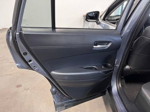 Used 2025 Toyota Corolla Cross XLE FWD image 18
