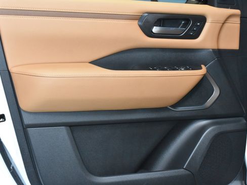 New 2026 Nissan Armada Platinum Reserve AWD/4WD image 3