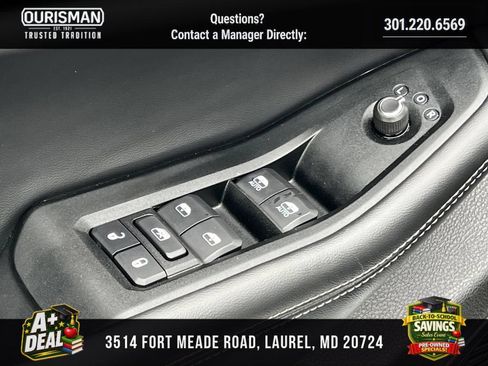 Used 2025 Jeep Grand Cherokee Altitude AWD/4WD image 8