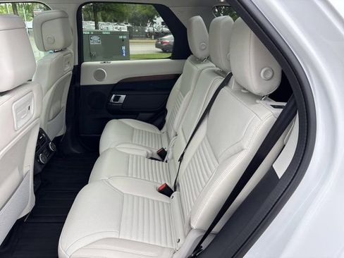 Used 2024 Land Rover Discovery S AWD/4WD image 16