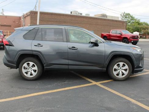 Used 2019 Toyota RAV4 LE w/ All Weather Liner Package FWD image 5