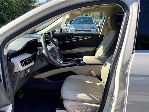 Used 2022 Lincoln Nautilus Reserve AWD/4WD image 21