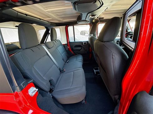 Used 2021 Jeep Wrangler Unlimited Sport image 30
