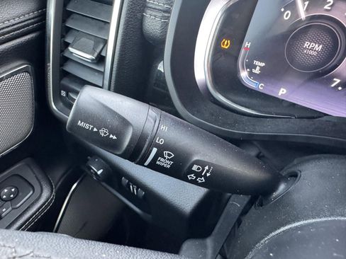 Used 2025 RAM 1500 Laramie image 18