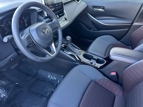 Used 2025 Toyota Corolla SE image 11