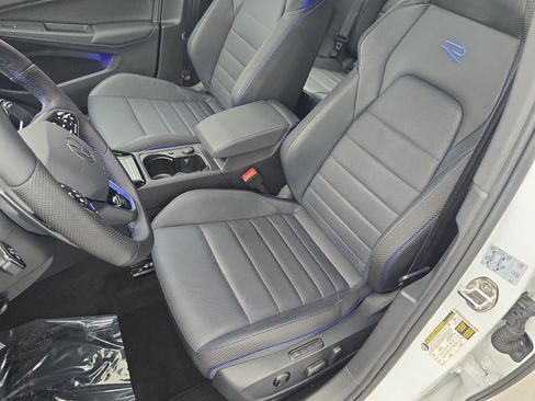 Certified 2024 Volkswagen Golf R AWD/4WD image 14