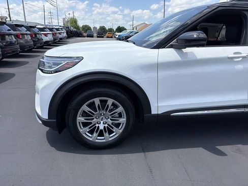 New 2026 Ford Explorer Platinum RWD image 9