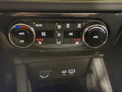 Used 2024 Chevrolet TrailBlazer ACTIV w/ Convenience Package image 16