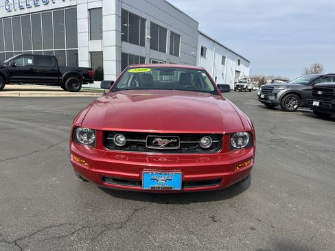 Used 2009 Ford Mustang V6 image 8
