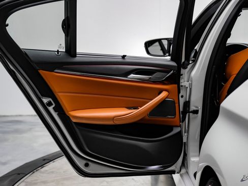 Used 2023 BMW M5 w/ Competition Package image 87