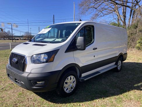 Used 2024 Ford Transit 250 Low Roof w/ Exterior Upgrade Package image 10