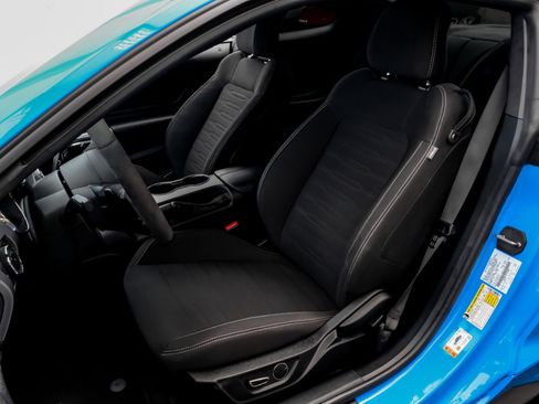 Used 2017 Ford Mustang GT image 31