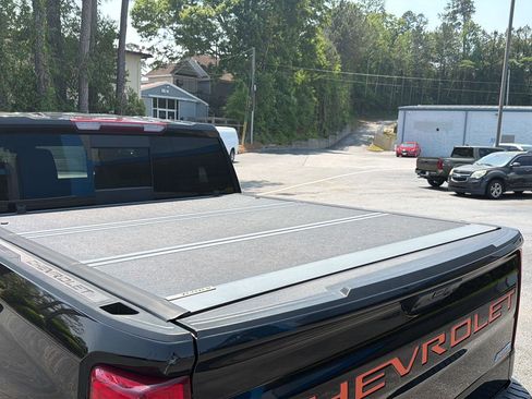 Used 2023 Chevrolet Silverado 1500 RST w/ Convenience Package II AWD/4WD image 36