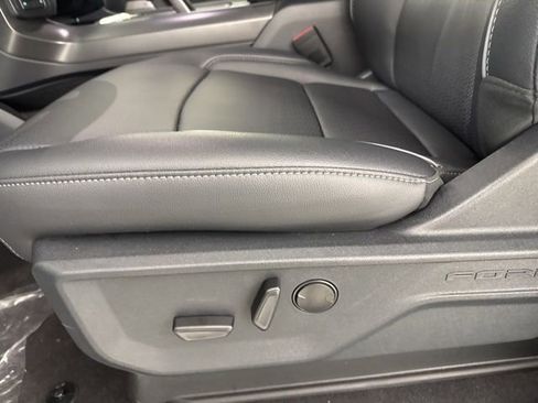 New 2025 Ford F150 Lariat w/ Equipment Group 501A Mid image 17