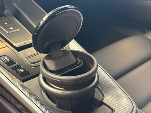 Used 2024 Porsche 911 Targa 4S w/ Premium Package image 32