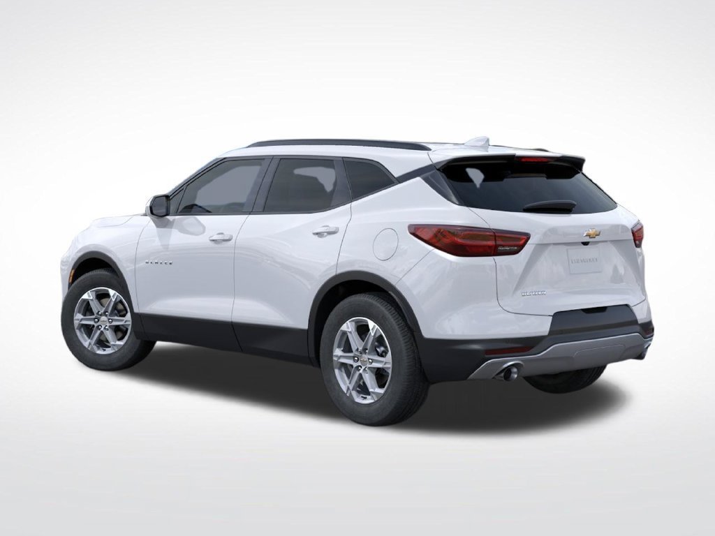 New 2026 Chevrolet Blazer LT w/ Convenience Package FWD image 3