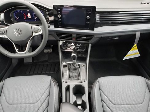 New 2026 Volkswagen Jetta SEL image 9