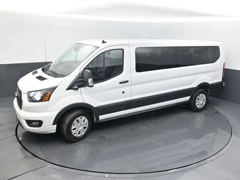 Used 2023 Ford Transit 350 XLT image 35