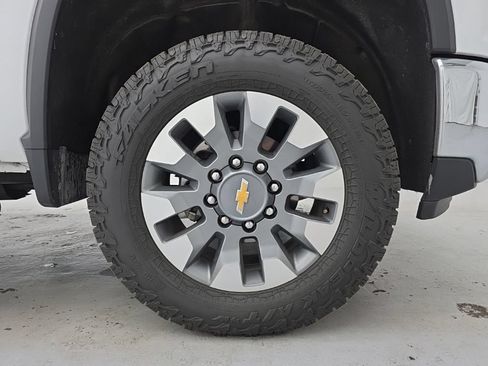 Used 2024 Chevrolet Silverado 2500 LT w/ All Star Edition AWD/4WD image 12