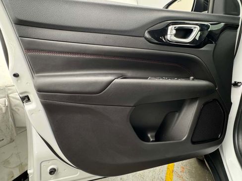 New 2026 Jeep Compass Trailhawk image 19