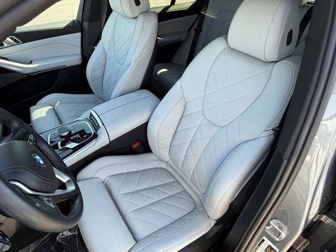 Certified 2024 BMW X5 sDrive40i w/ Premium Package RWD image 23