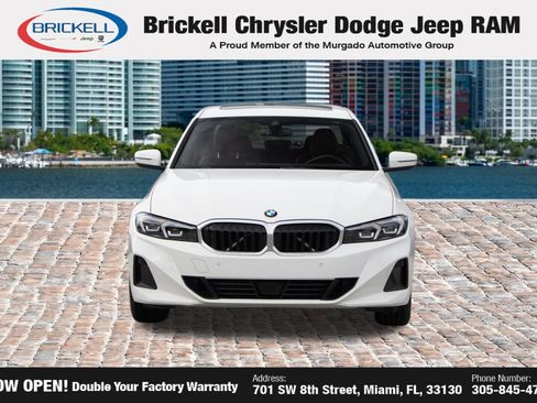 Used 2025 BMW 330i Sedan RWD image 2