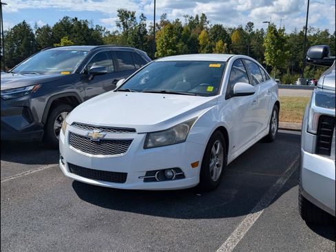 Used 2013 Chevrolet Cruze LT w/ RS Package FWD image 4