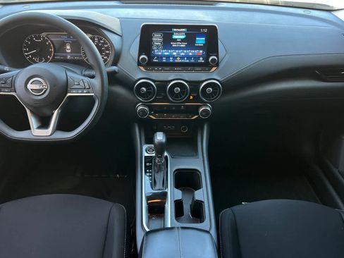 Used 2024 Nissan Sentra SV image 4