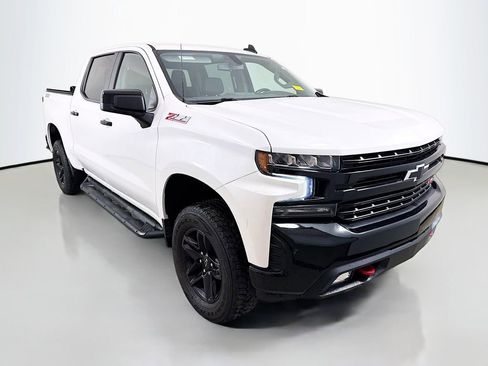 Used 2021 Chevrolet Silverado 1500 LT Trail Boss w/ Convenience Package II image 1
