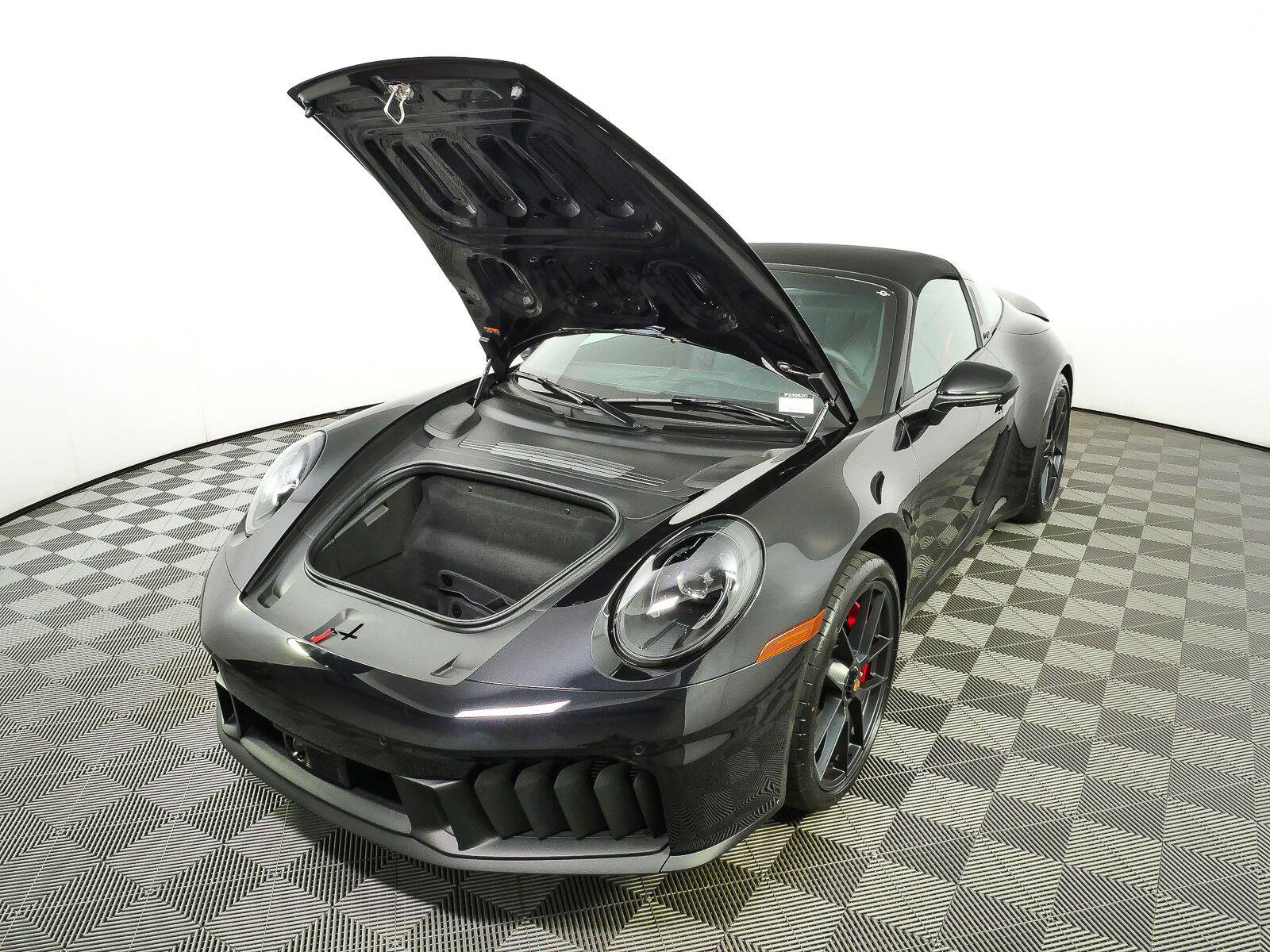 Certified 2026 Porsche 911 Targa 4 GTS AWD/4WD image 26