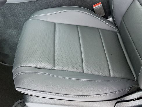 New 2026 Mercedes-Benz GLS 450 4MATIC image 21