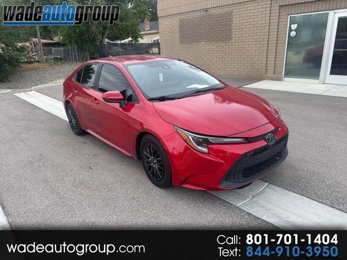Used 2021 Toyota Corolla LE FWD image 1