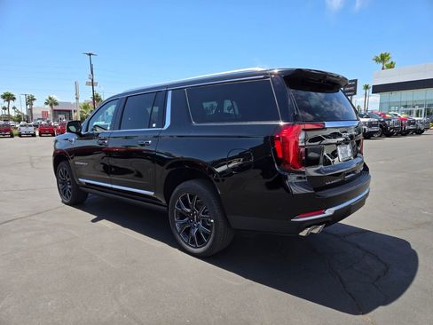New 2026 GMC Yukon XL Denali w/ Sun & Power Step Package AWD/4WD image 3