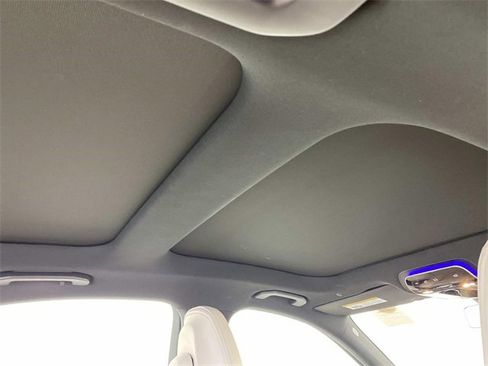 Used 2025 Mercedes-Benz C 300 4MATIC Sedan image 13