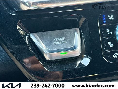 Used 2025 GMC Sierra 1500 Denali Ultimate image 34