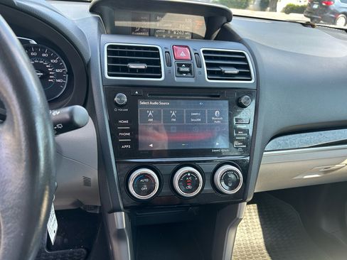 Used 2018 Subaru Forester 2.5i Limited image 7