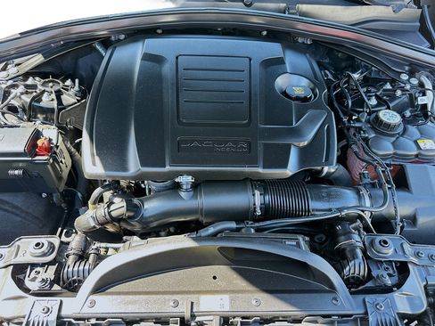 Used 2023 Jaguar F-PACE S image 34