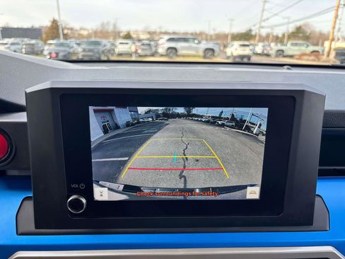 Certified 2025 Toyota Tacoma TRD Off-Road image 20