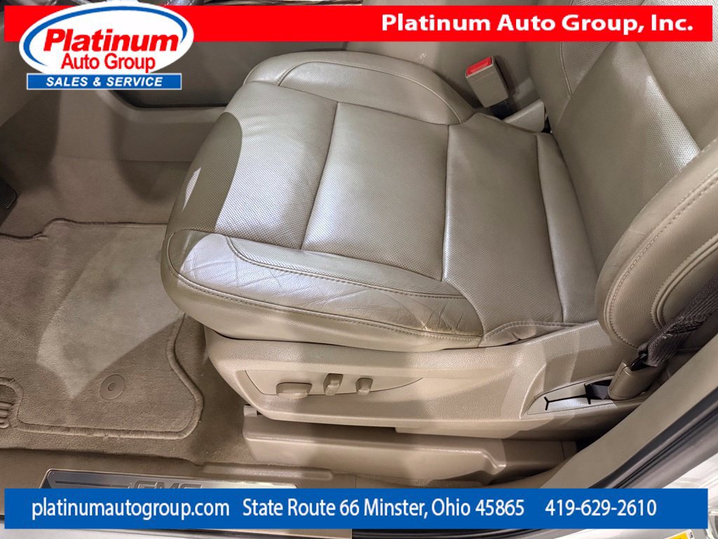 Used 2020 GMC Yukon XL SLT w/ Open Road Package AWD/4WD image 12