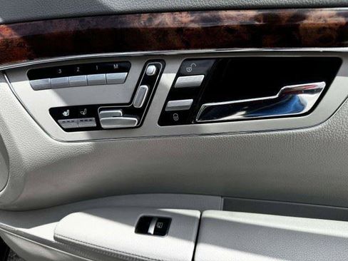 Used 2012 Mercedes-Benz S 550 4MATIC image 52