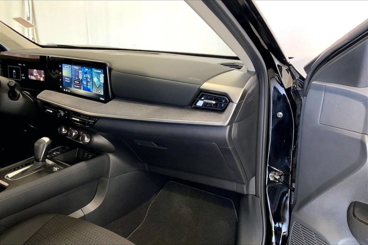 Used 2026 Nissan Kicks S FWD image 16
