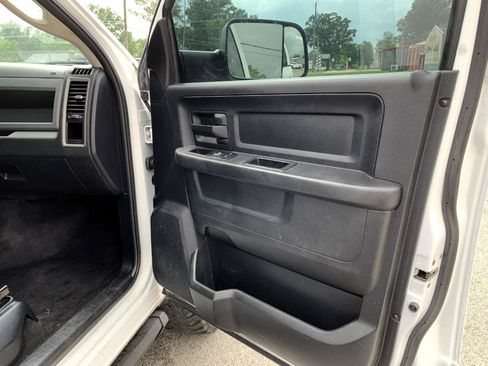 Used 2015 RAM 2500 Tradesman w/ Chrome Appearance Group AWD/4WD image 39