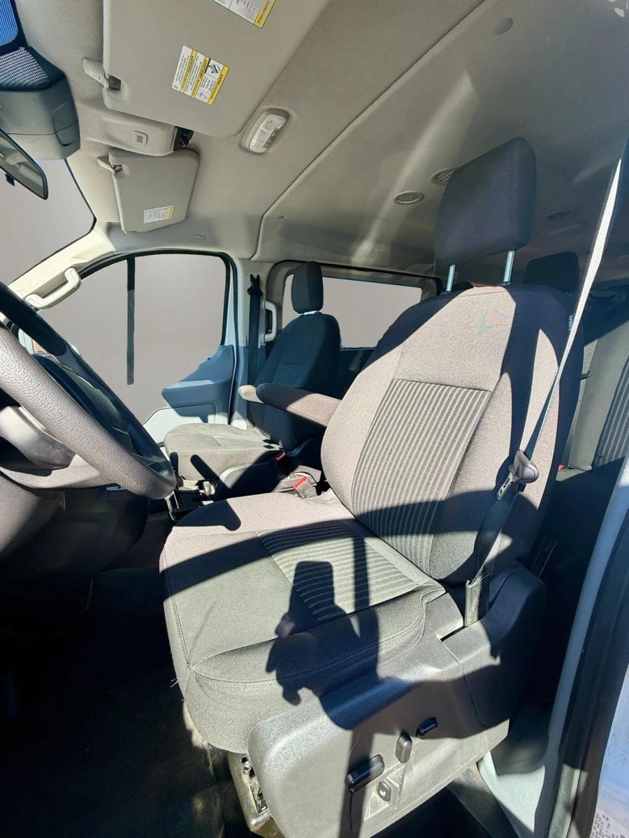 Used 2018 Ford Transit 350 XL RWD image 11