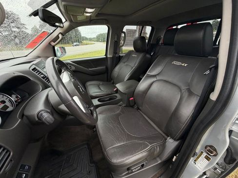 Used 2014 Nissan Frontier PRO-4X w/ Pro-4x Luxury Package AWD/4WD image 11