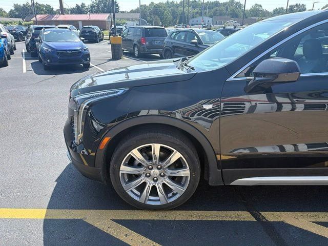 Used 2020 Cadillac XT4 Premium Luxury FWD image 11