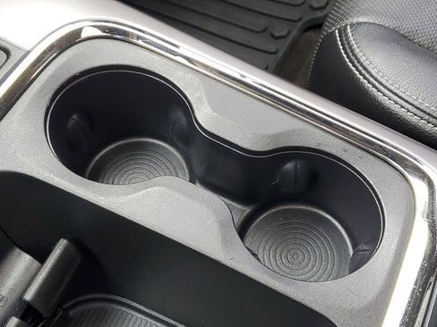 Used 2017 RAM 1500 Sport image 25